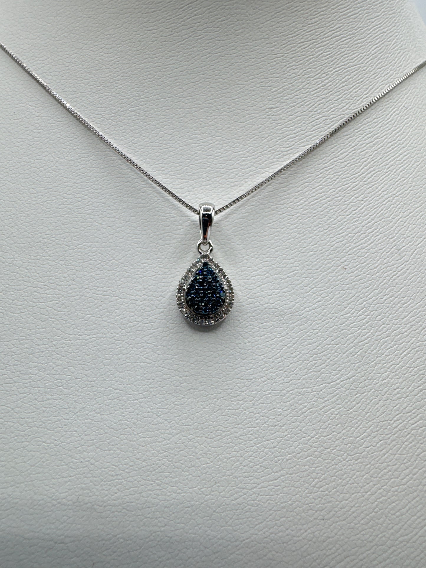 10k .16ct Blue Nat Diamond Pendant w/ Chain