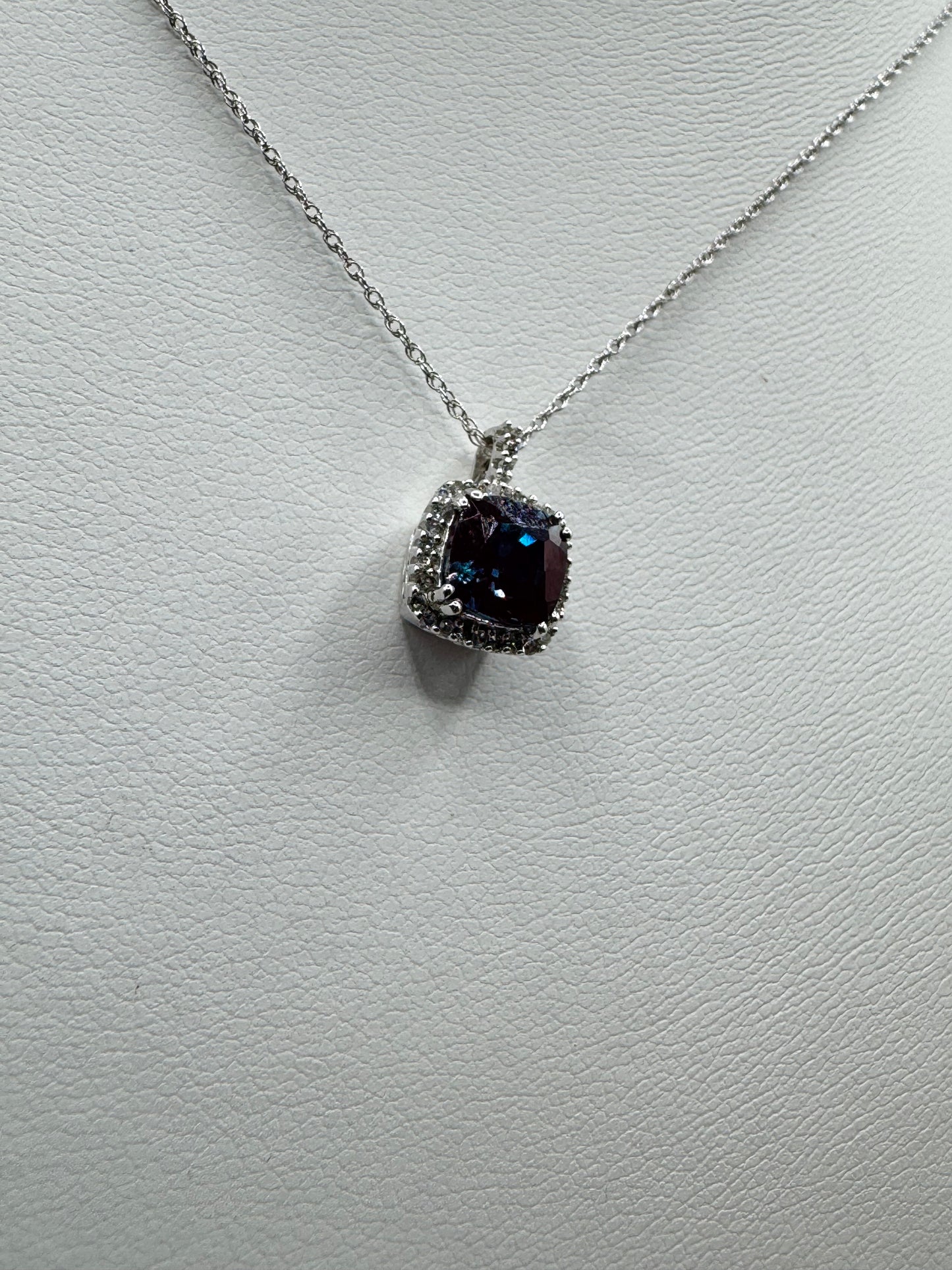 10k White cr Alexandrite Pendant w/ Chain