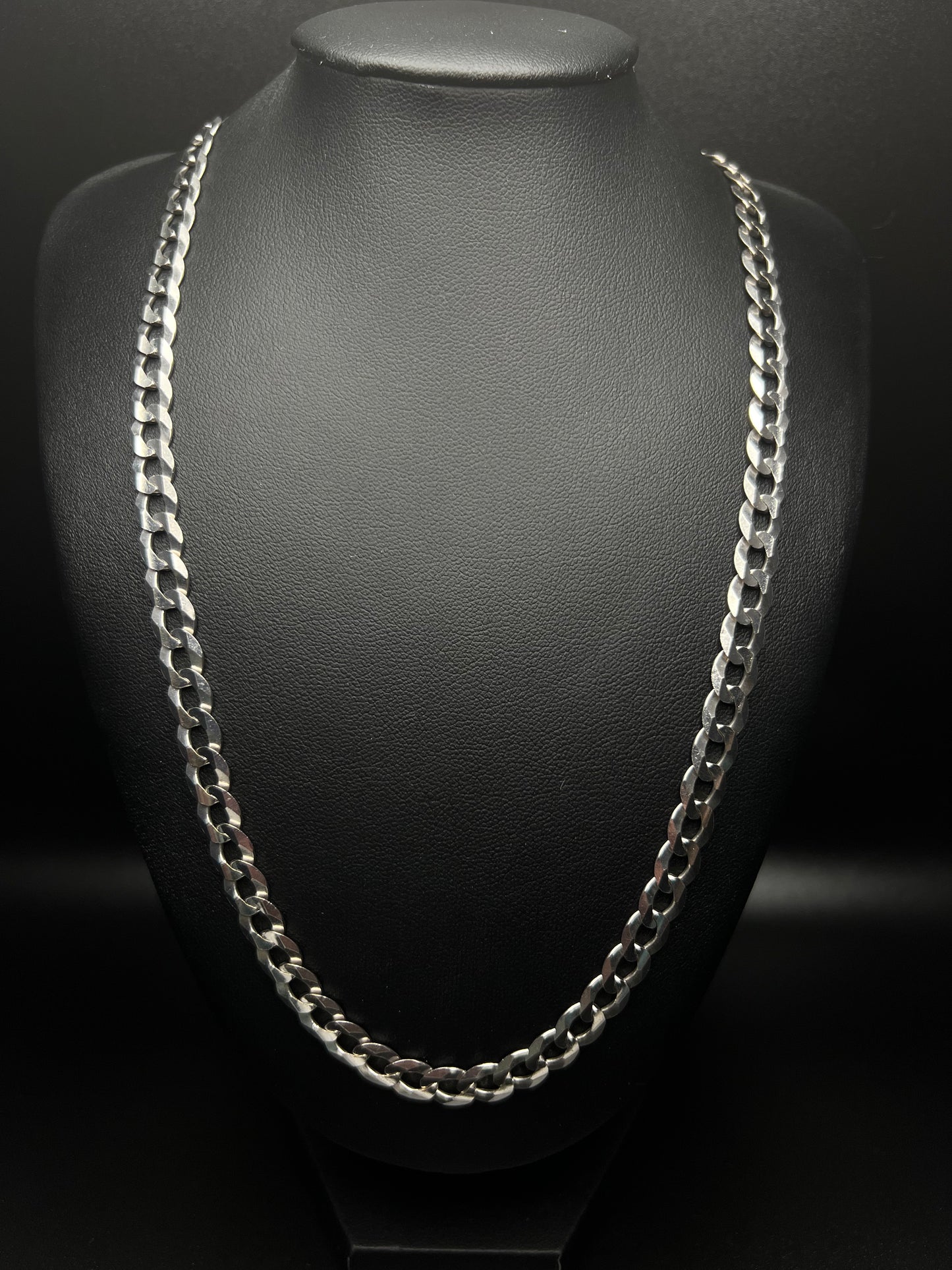 26” 10kt White Gold 7mm Curb Link