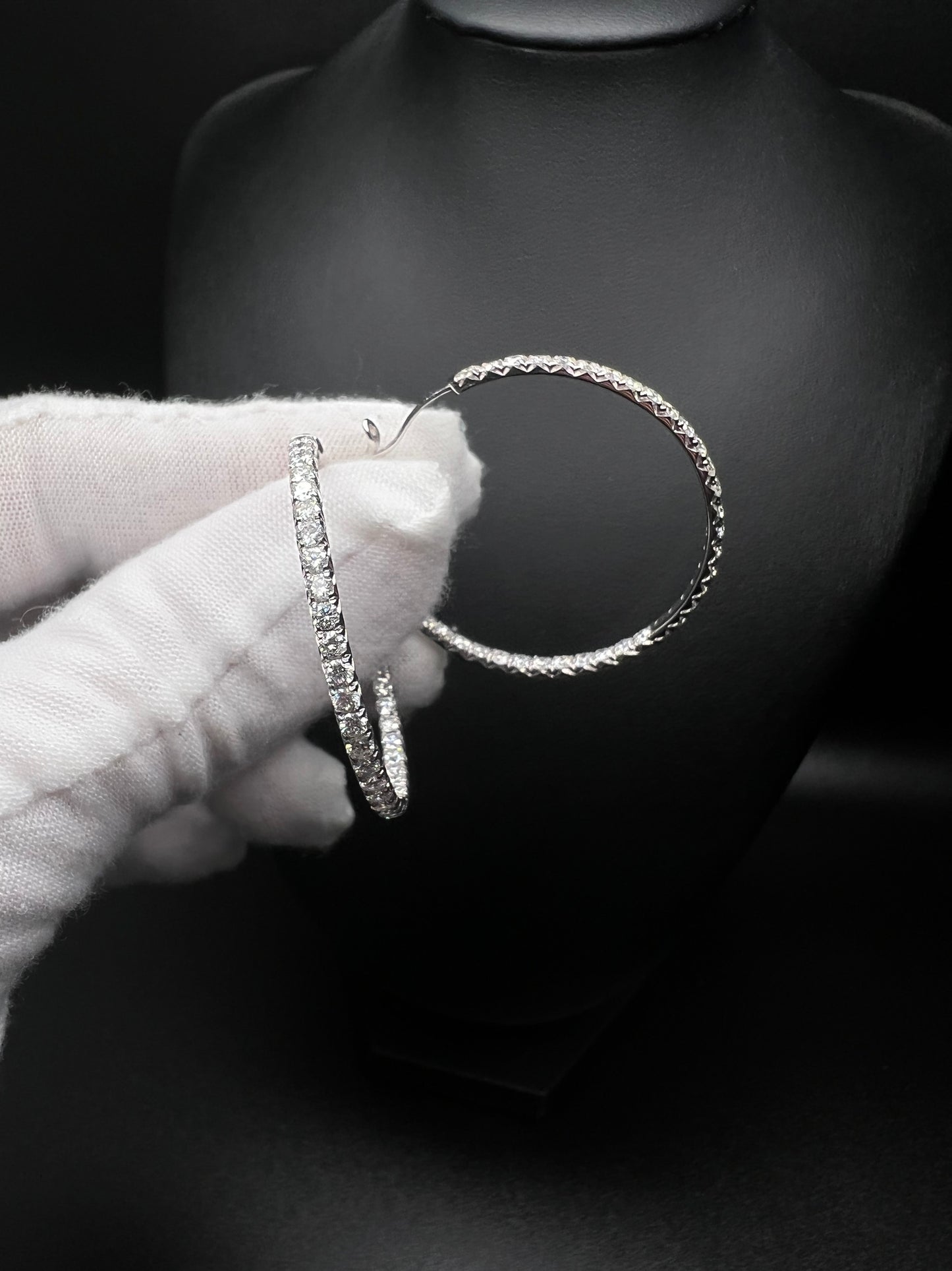 3.21ctw E-F SI 14kt White Gold Earrings