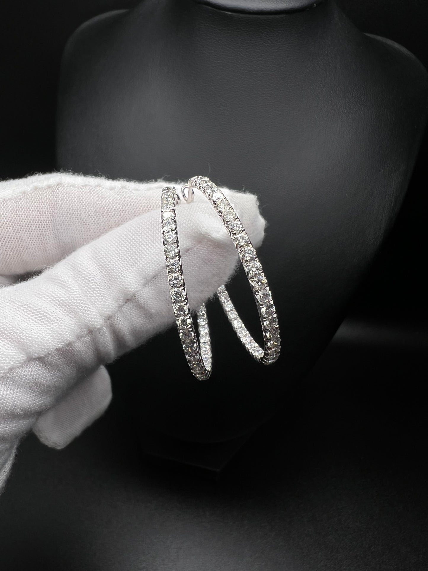 3.21ctw E-F SI 14kt White Gold Earrings