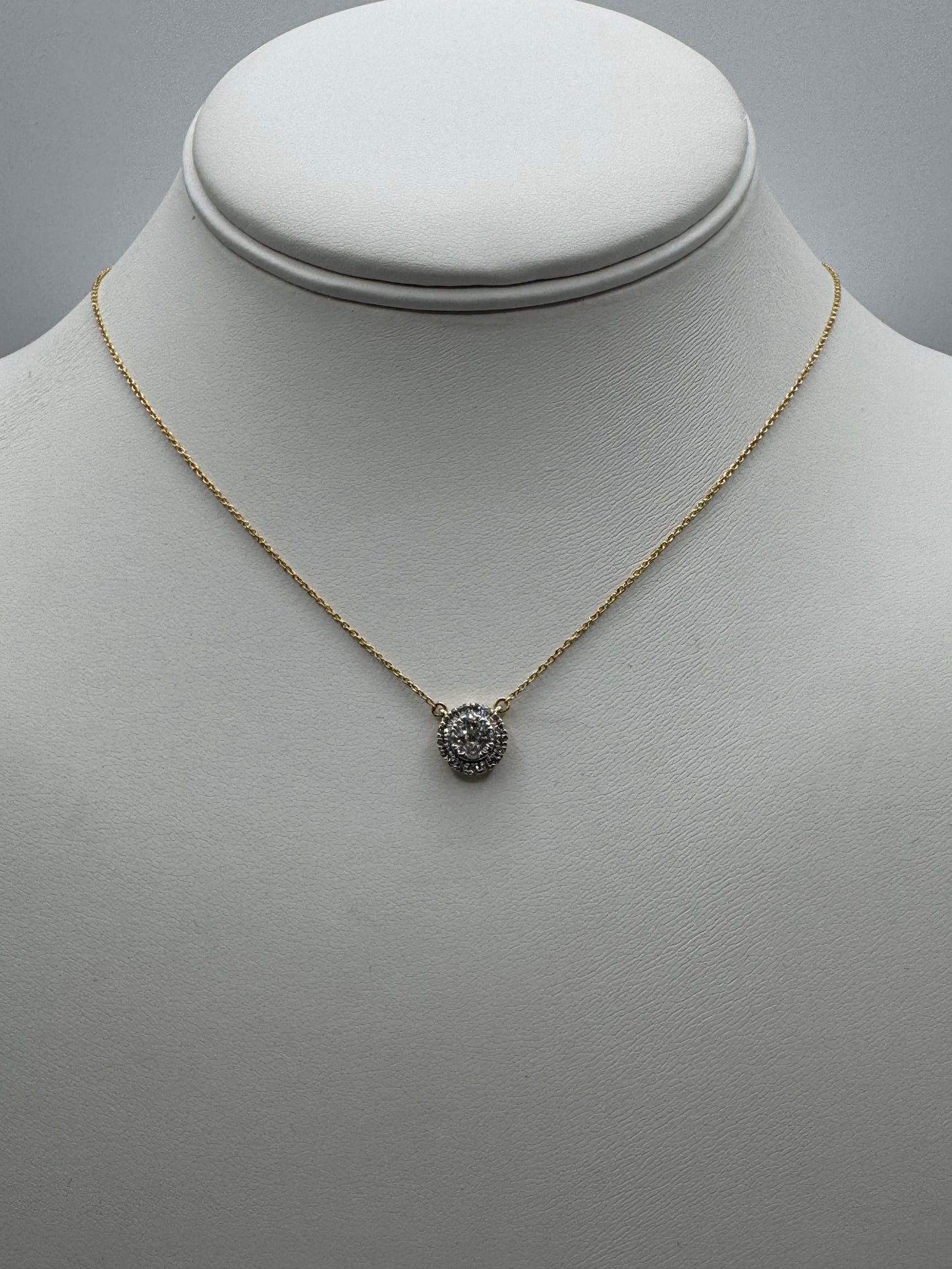 14k .35ctw Nat Diamond Halo Pendant w/ Chain