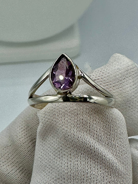 Amethyst silver ring from Mumbai